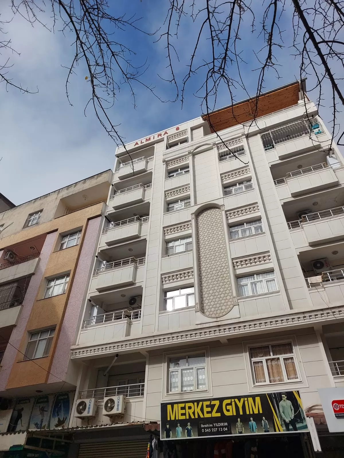 Atatürk mahallesi sağlık skta satlık ara kat 2+1