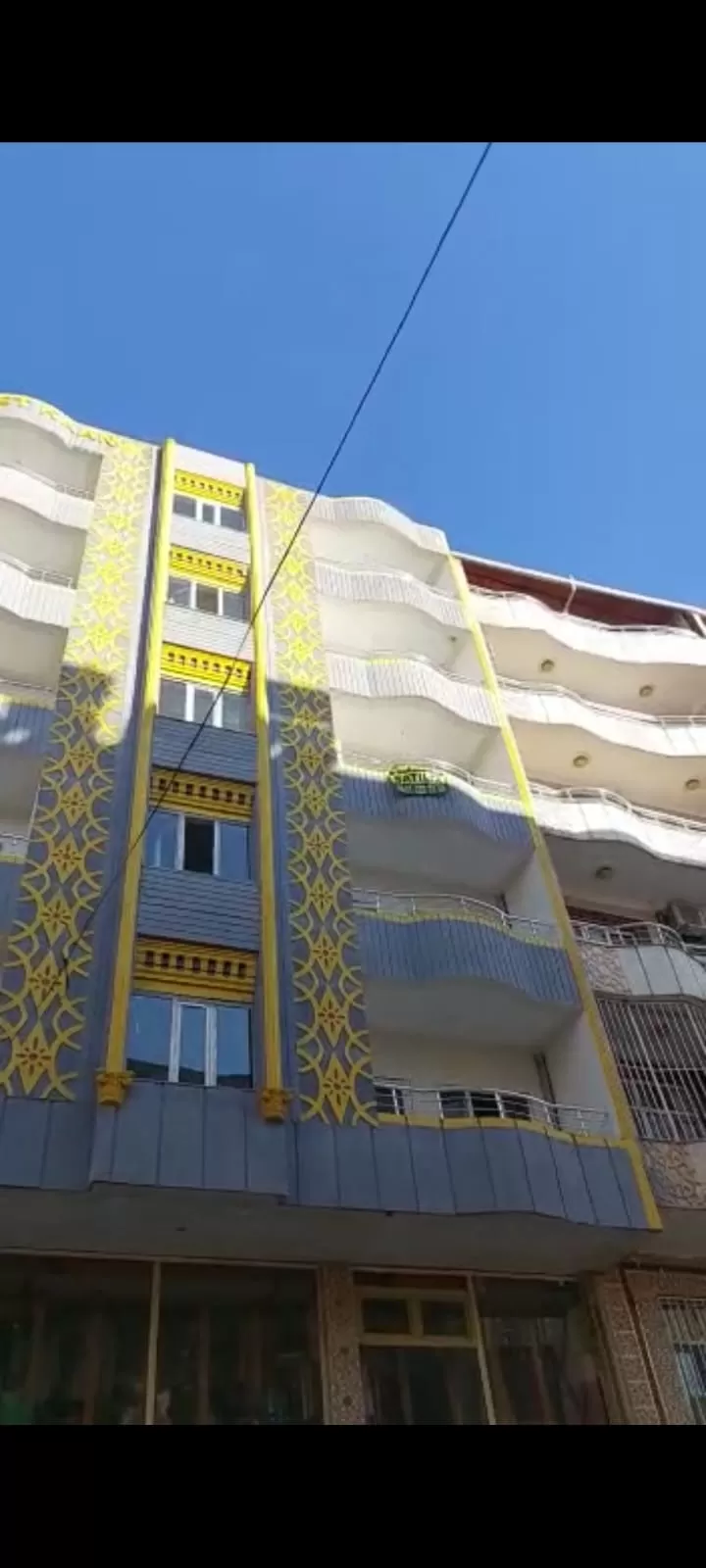 Atatürk mahallesinde satlık daireler mevcuttur 1+1