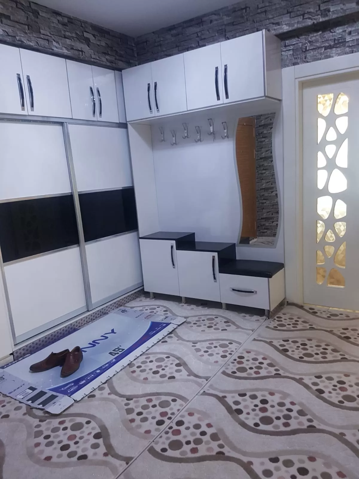 Atatürk mahallesinde satlık daire 3+1 kat 2 asansörlü kaloriferli 150 metre kare