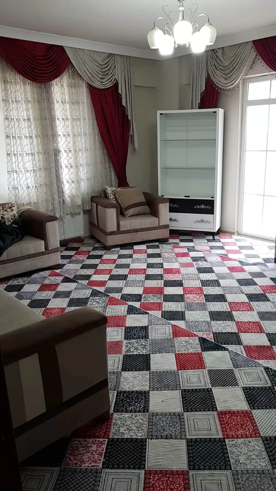 Elma inşaata satlık daire 3+1 kat 5 asansörlü doğal gazlı  175 metre kare