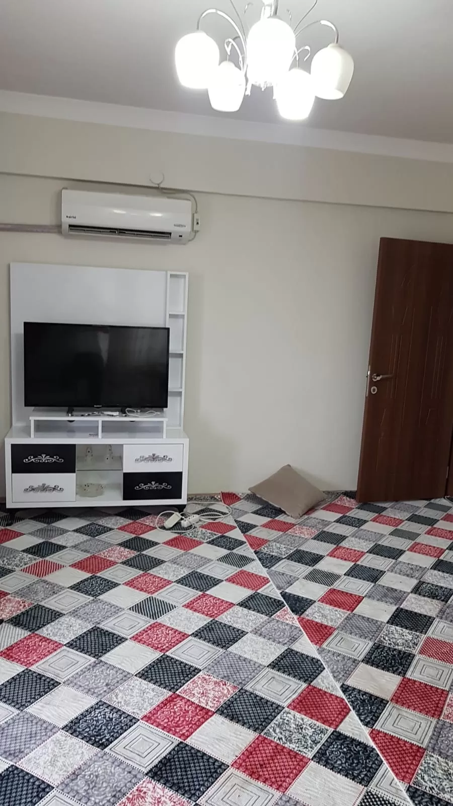 Elma inşaata satlık daire 3+1 kat 5 asansörlü doğal gazlı  175 metre kare