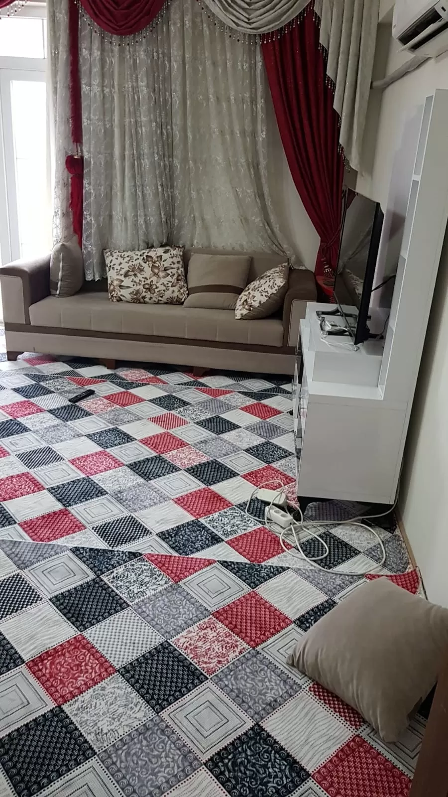 Elma inşaata satlık daire 3+1 kat 5 asansörlü doğal gazlı  175 metre kare