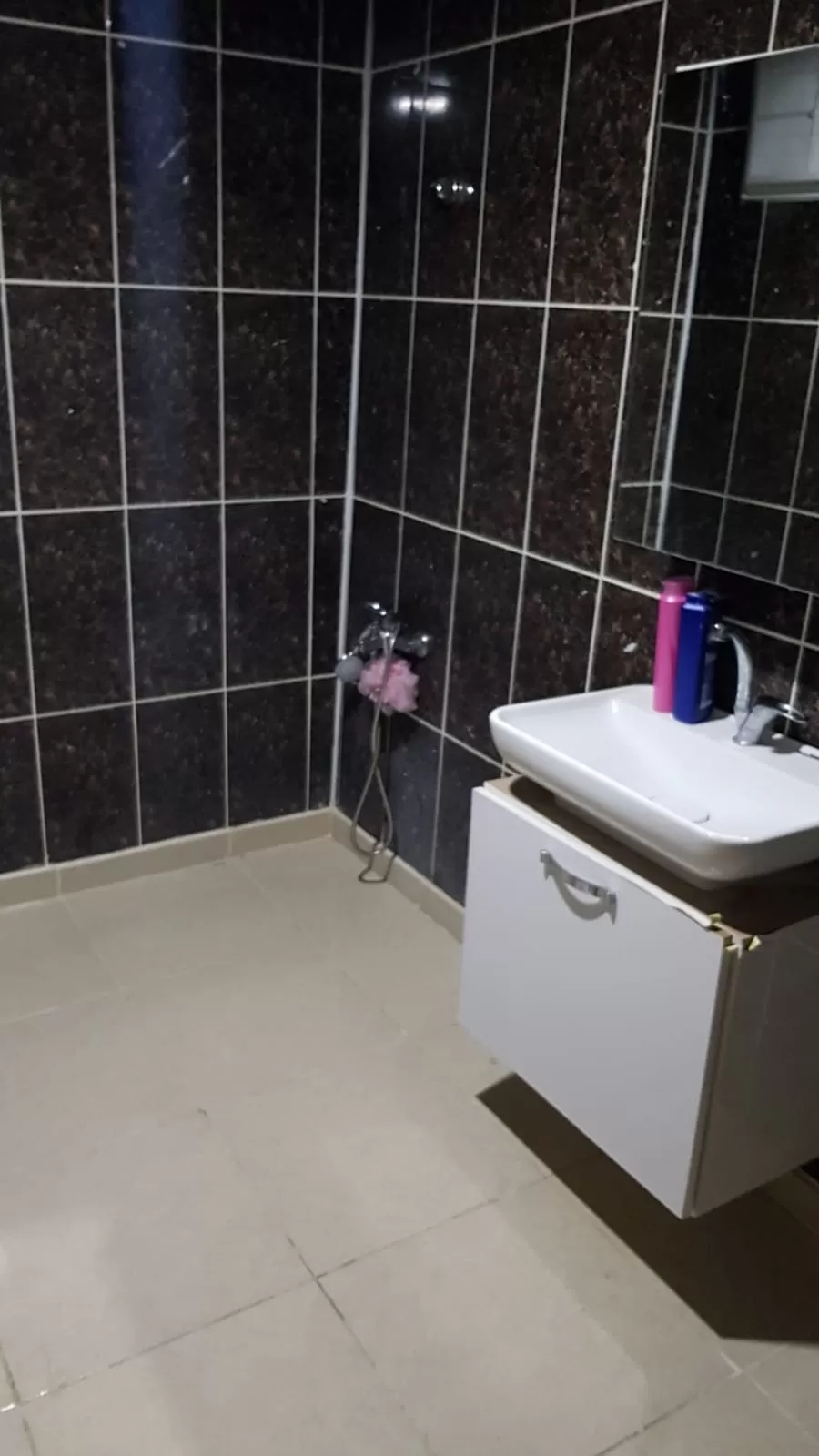 Elma inşaata satlık daire 3+1 kat 5 asansörlü doğal gazlı  175 metre kare